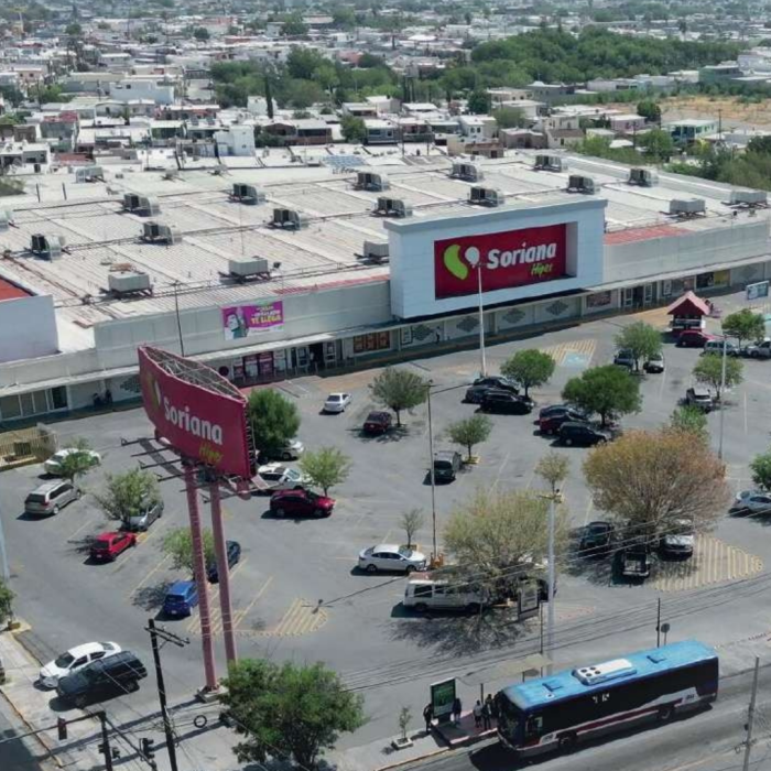 Renta de Local en Soriana Montes Berneses, Nuevo León